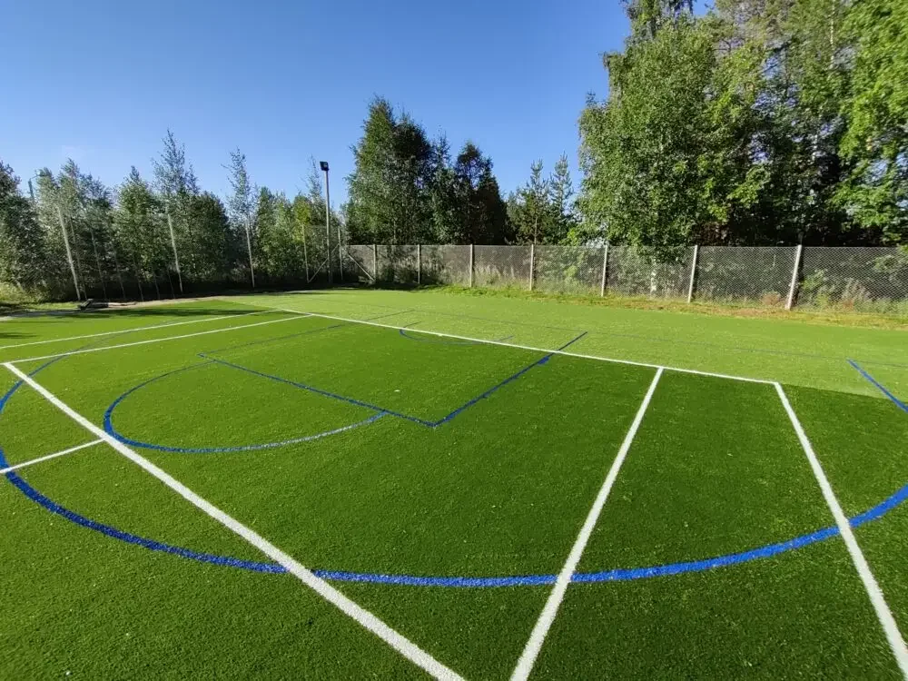 Monitoimikentän asennusvaihe